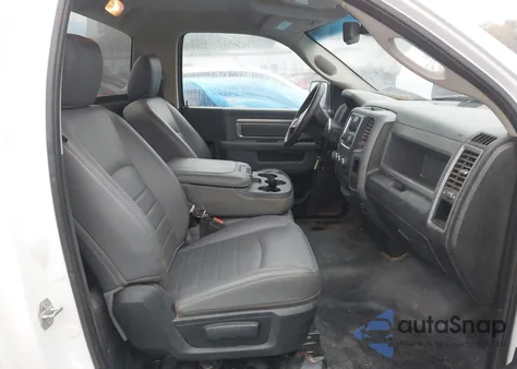 2019 Ram 1500 Classic Tradesman 4X2 8' Box z USA, uszkodzony, nr VIN 3C6JR6DG9KG502399